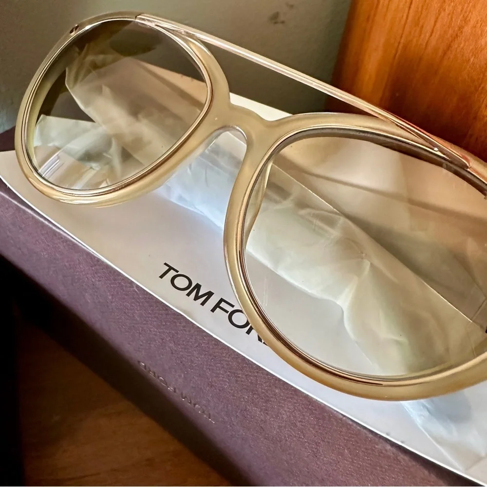 Tom Ford Edita Sunglasses TF384 58mm cat eye gray gradient yellow grey - Picture 14 of 16